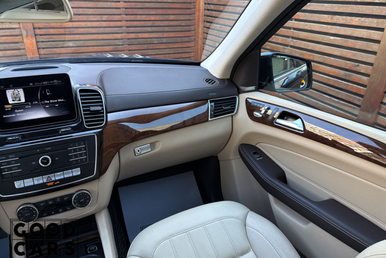 Mercedes-Benz GLS 450 - 58