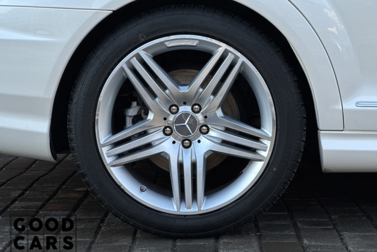 Mercedes-Benz S 550 - 12
