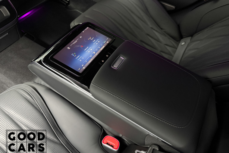 Mercedes-Benz S 63 AMG E-Perfomance - 37