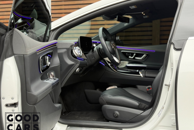 Mercedes-Benz EQE 350 - 13