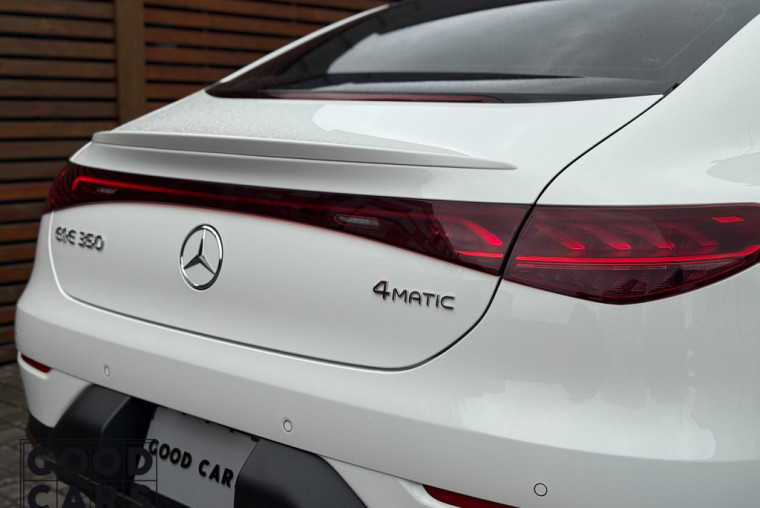 Mercedes-Benz EQE 350 - 11