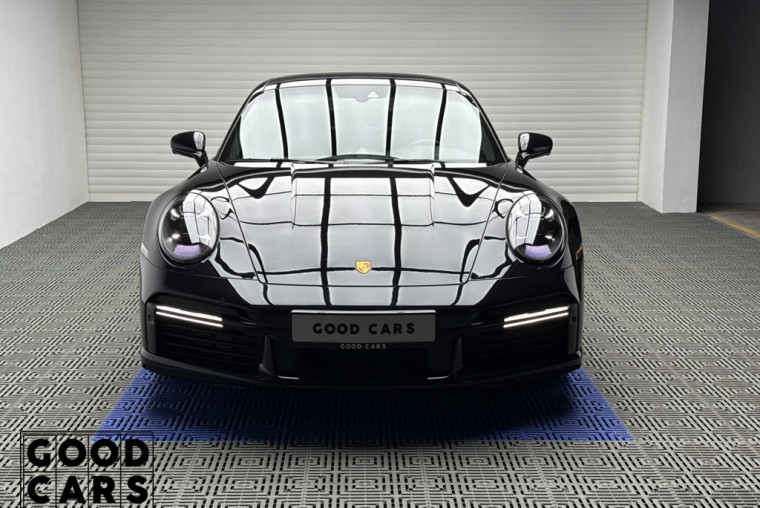 Porsche 911 Turbo S - 1