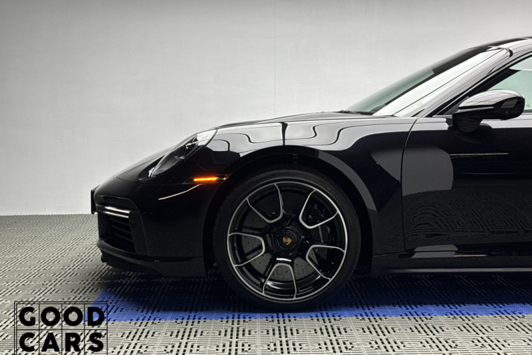Porsche 911 Turbo S - 5