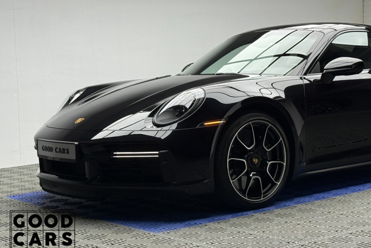 Porsche 911 Turbo S - 12