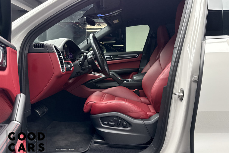 Porsche Cayenne GTS - 27