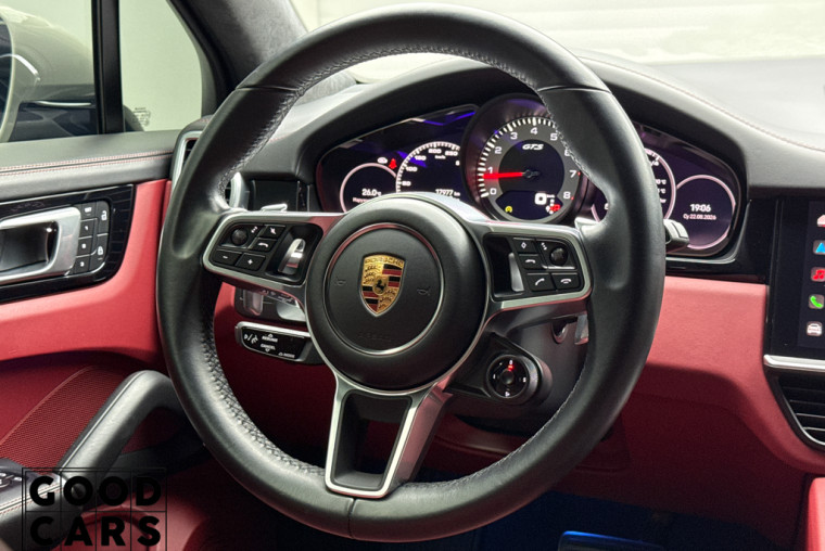 Porsche Cayenne GTS - 35