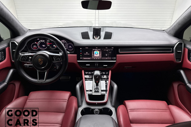 Porsche Cayenne GTS - 40