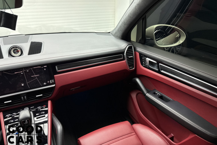 Porsche Cayenne GTS - 49