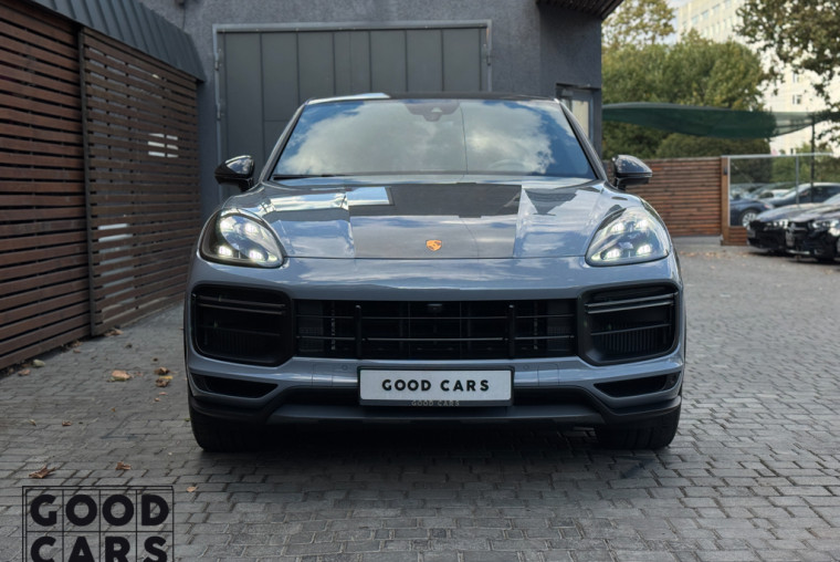 Porsche Cayenne Coupe Turbo GT - 1