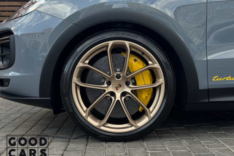Porsche Cayenne Coupe Turbo GT - 21