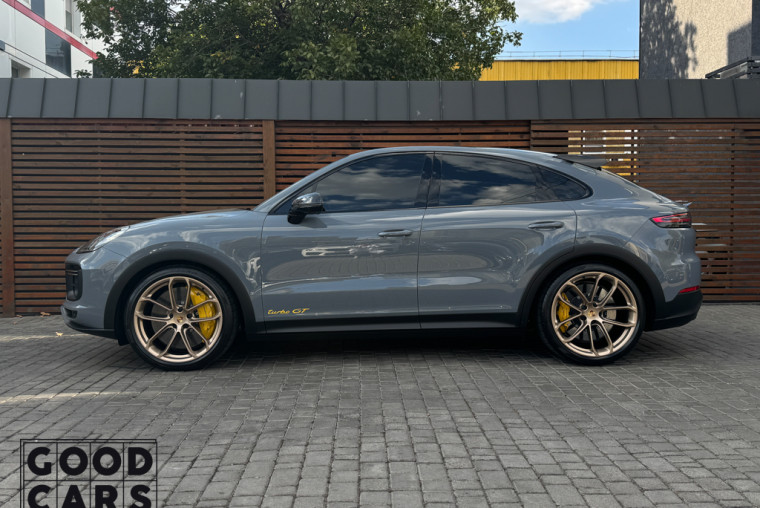 Porsche Cayenne Coupe Turbo GT - 3