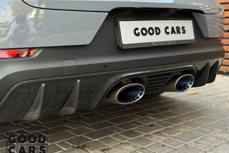 Porsche Cayenne Coupe Turbo GT - 10