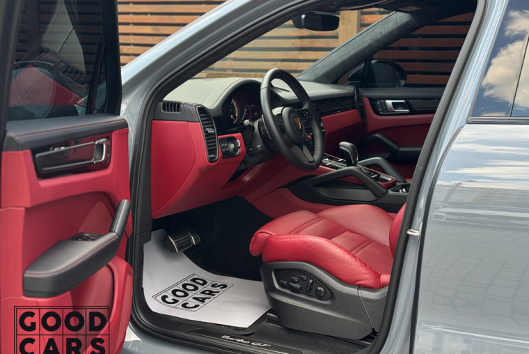 Porsche Cayenne Coupe Turbo GT - 27