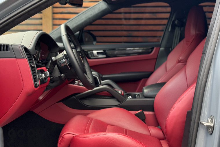 Porsche Cayenne Coupe Turbo GT - 28