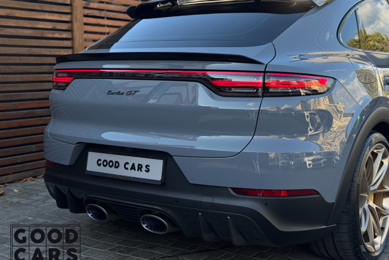 Porsche Cayenne Coupe Turbo GT - 16