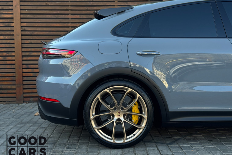 Porsche Cayenne Coupe Turbo GT - 22