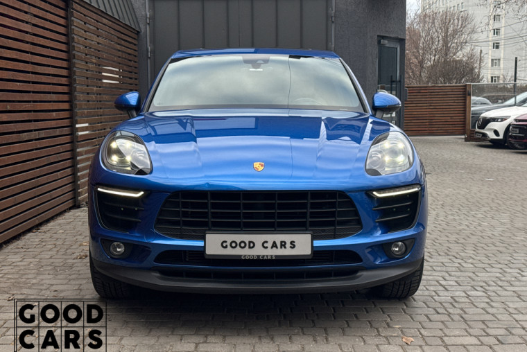 Porsche Macan - 1