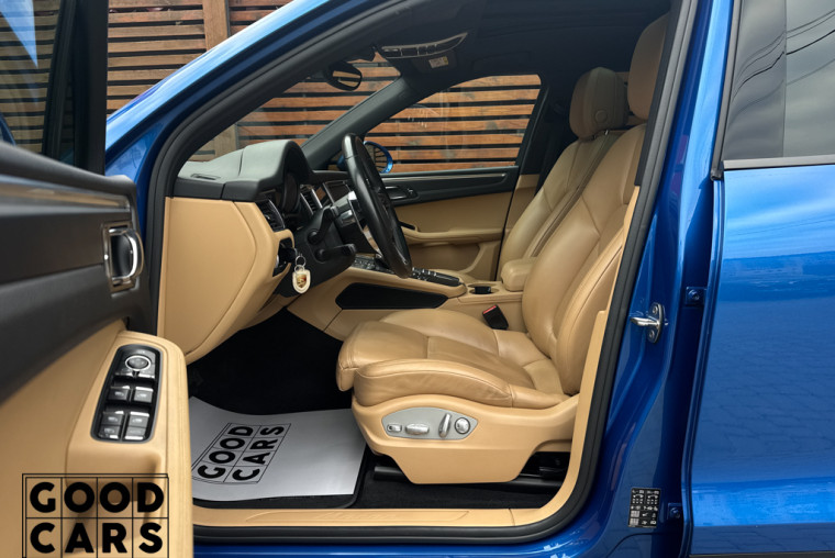 Porsche Macan - 21