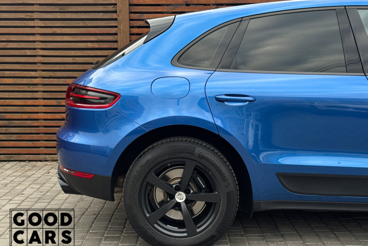 Porsche Macan - 13
