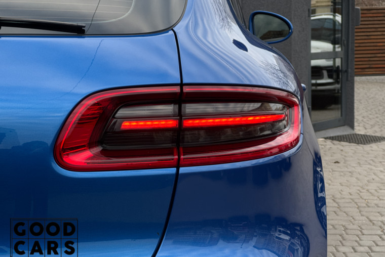 Porsche Macan - 10
