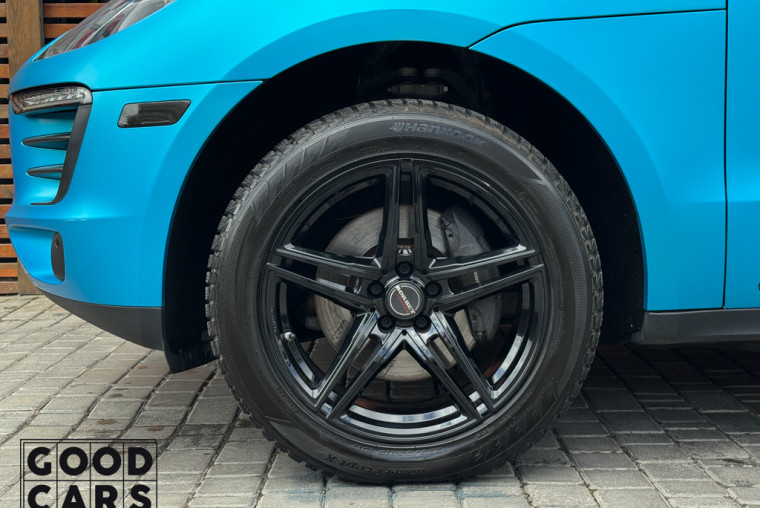 Porsche Macan - 12