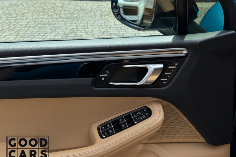 Porsche Macan - 14