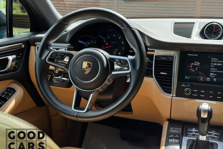 Porsche Macan - 27