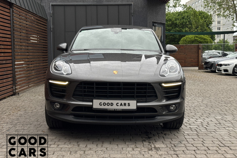 Porsche Macan S - 1