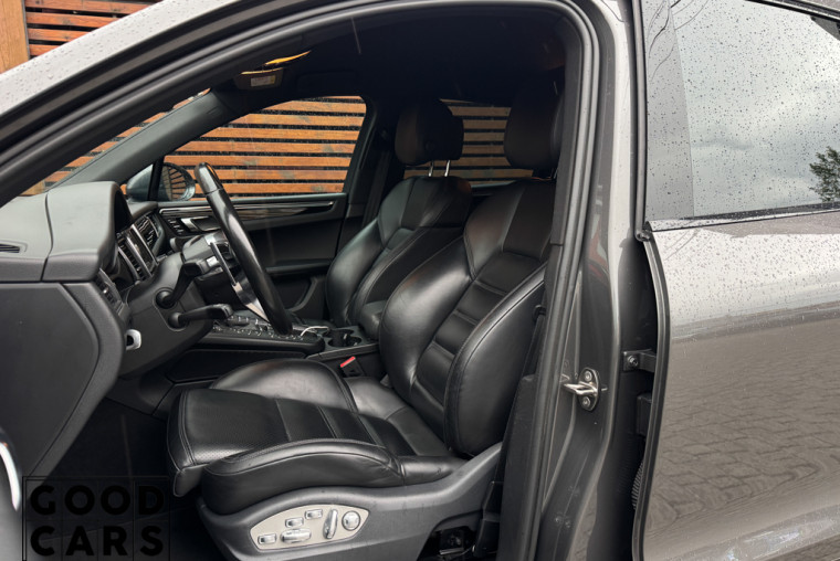 Porsche Macan S - 24