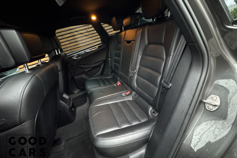 Porsche Macan S - 29