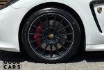 Porsche Panamera Turbo - 12