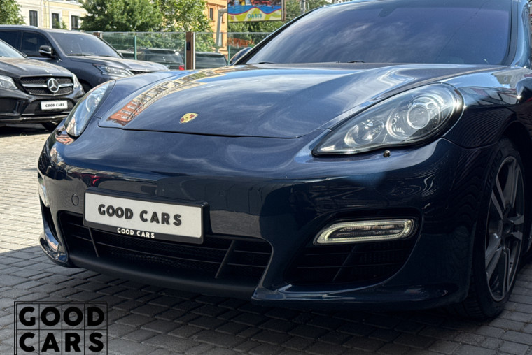 Porsche Panamera Turbo S - 16
