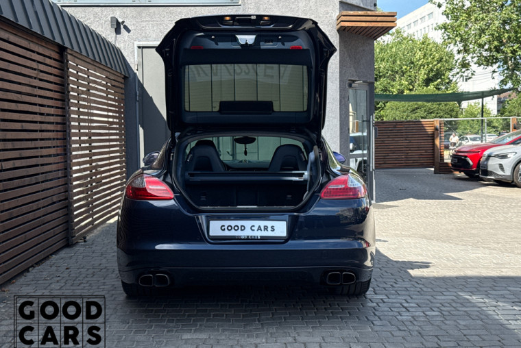 Porsche Panamera Turbo S - 19