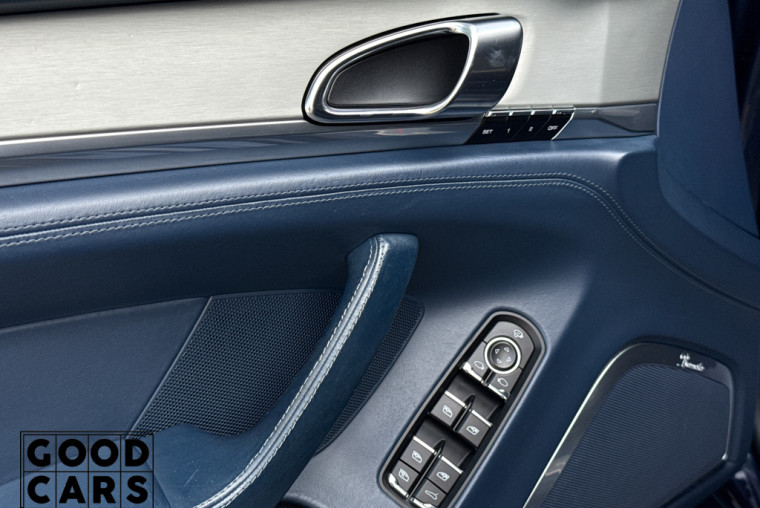 Porsche Panamera Turbo S - 24