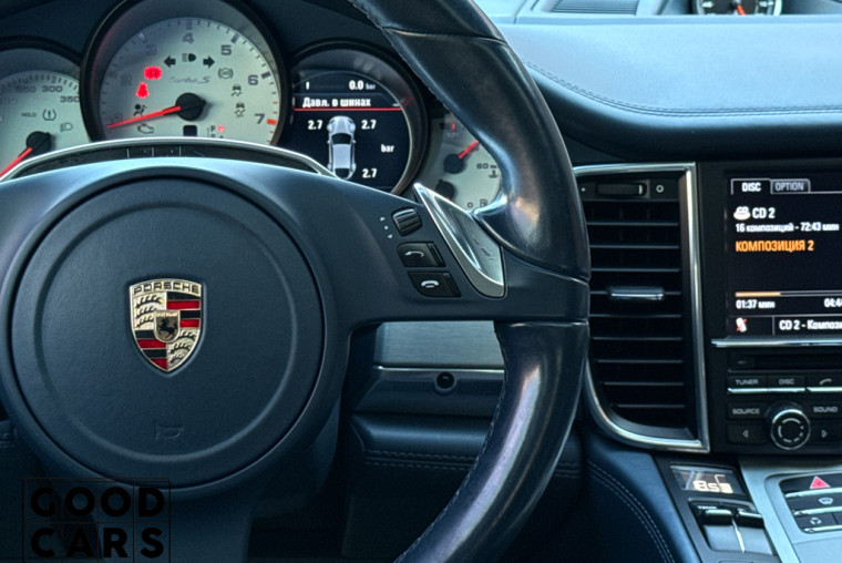 Porsche Panamera Turbo S - 42