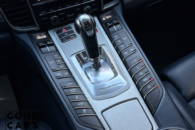Porsche Panamera Turbo S - 47