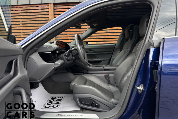 Porsche Taycan 4S - 30