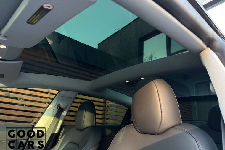 Tesla Model 3 - 23