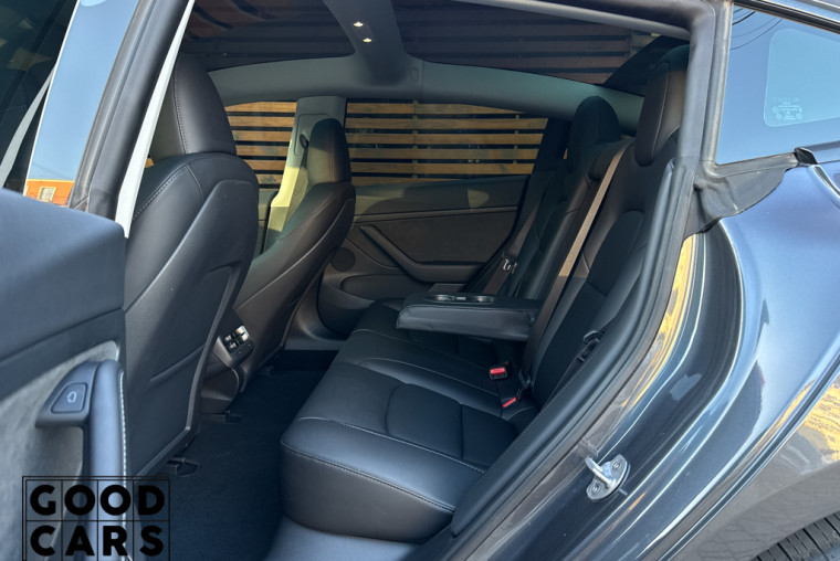 Tesla Model 3 - 26