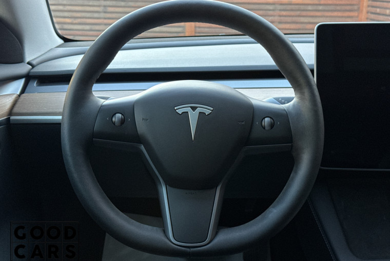 Tesla Model 3 - 30