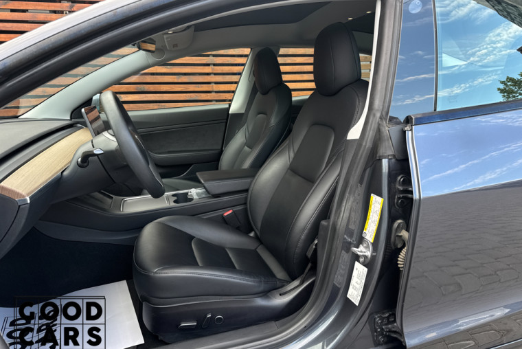 Tesla Model 3 - 27