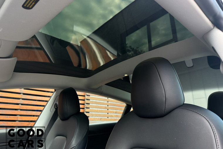 Tesla Model 3 - 28
