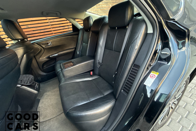 Toyota Avalon - 31