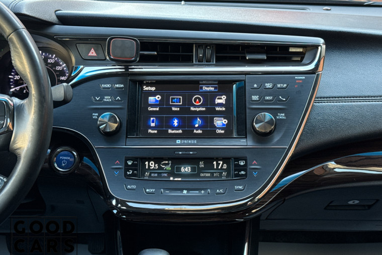 Toyota Avalon - 41