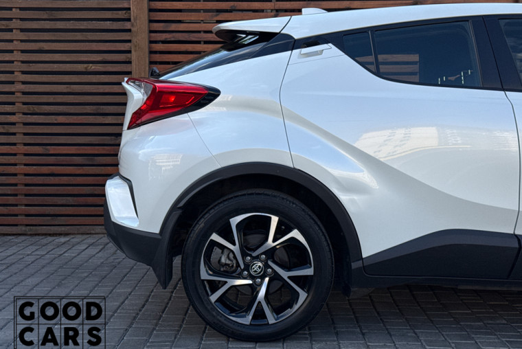 Toyota C-HR - 13