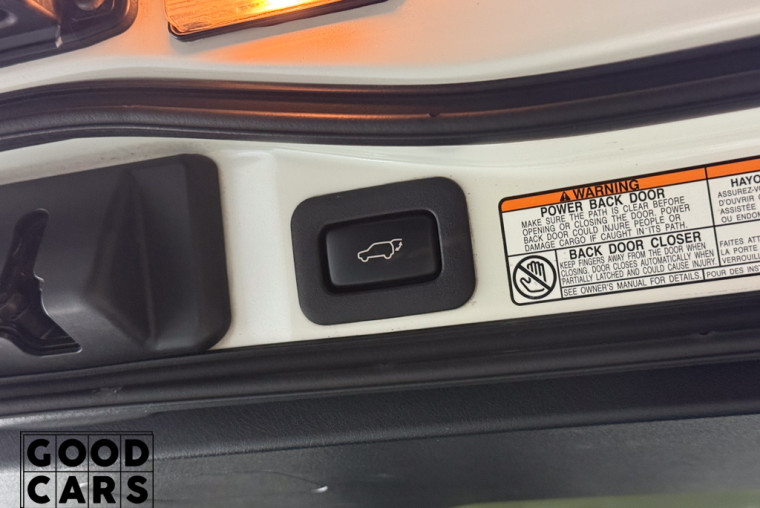 Toyota Land Cruiser 200 - 18