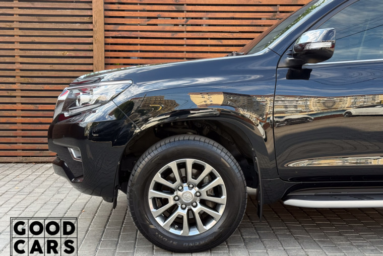 Toyota Land Cruiser Prado - 9