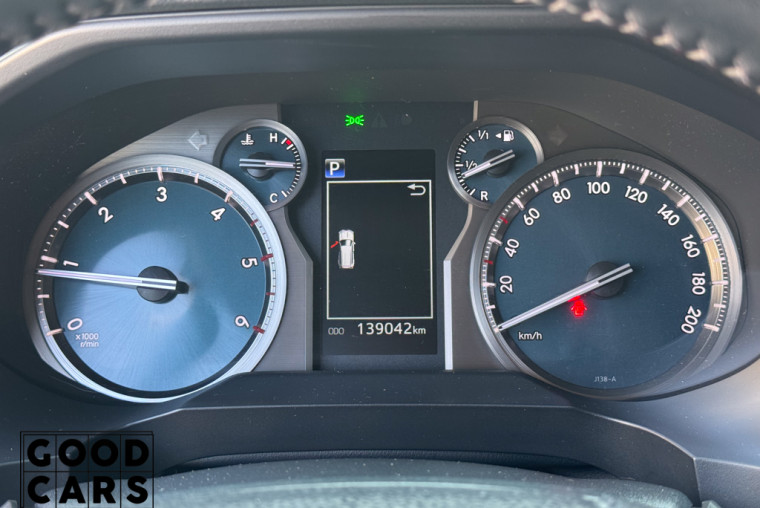 Toyota Land Cruiser Prado - 25
