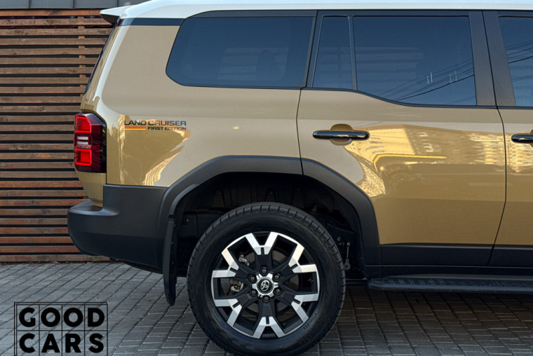 Toyota Land Cruiser Prado - 13