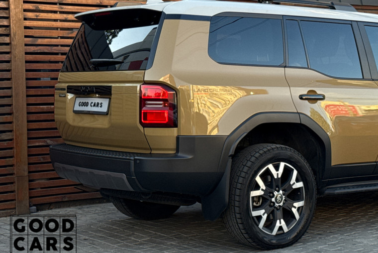 Toyota Land Cruiser Prado - 17